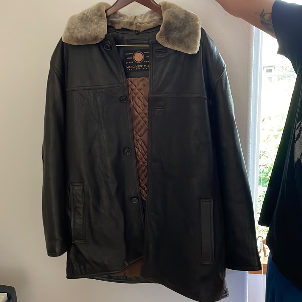 Marc New York Large Brown Men’s 100% Leather Jacket (with removable fur collar)